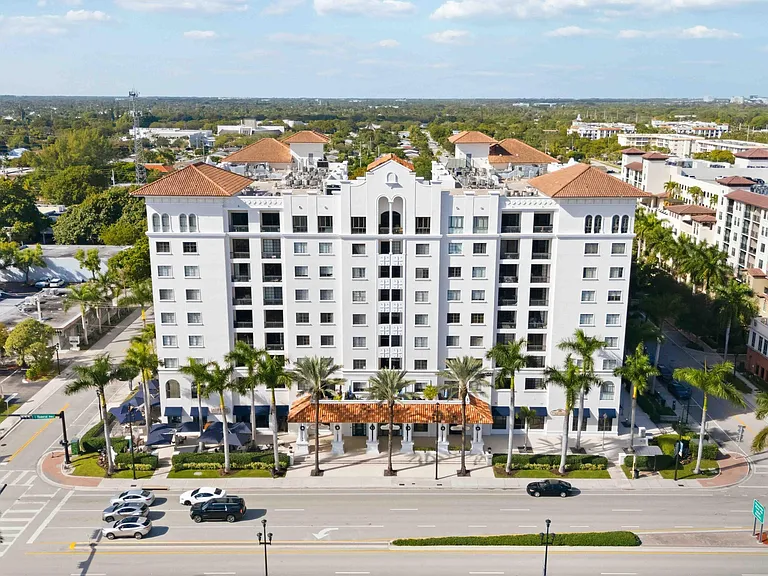 233 S Federal Hwy #208 — Photo 35