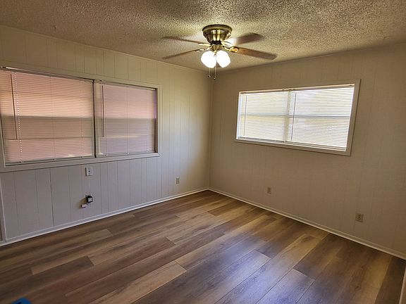 3rd image of 409 W 16th St #A