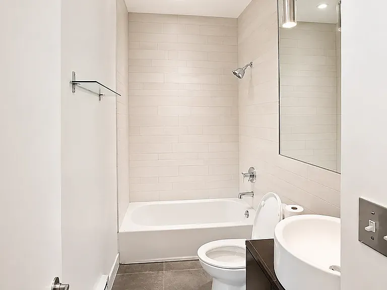 1920 Harman St #210 — Photo 7