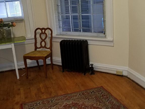 4th image of 211 N Arthur Ashe Blvd APT 4