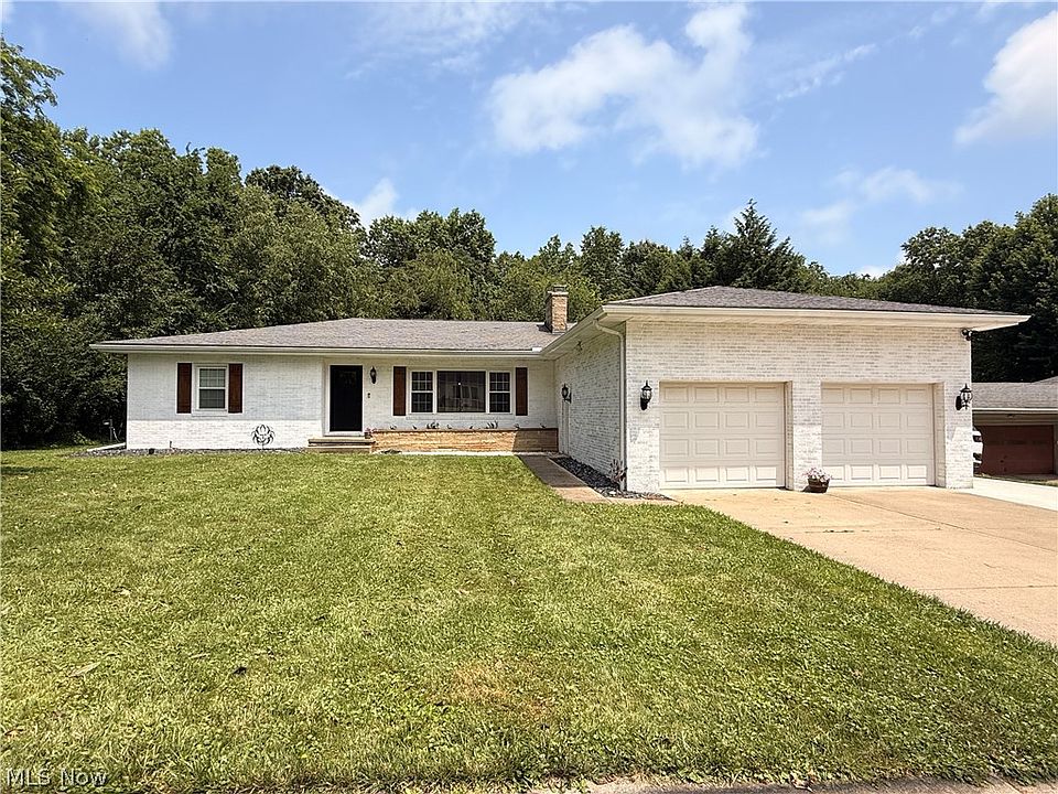 1st image of 240 Winkler Dr