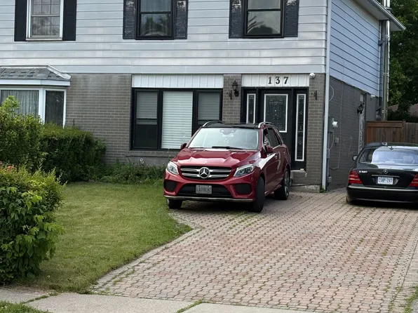 137 Madoc Dr, Brampton, ON L6V 2A5