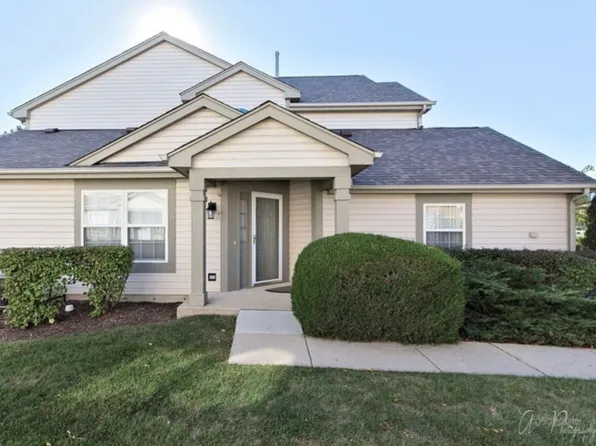 625 Arrowwood Ct, Lindenhurst, IL 60046