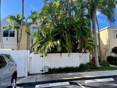 6830 SW 45th Ln APT 148, Miami, FL, 33155