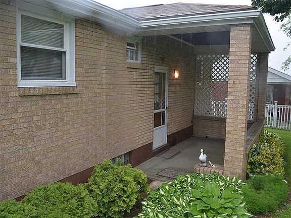 4th image of 1113 High St