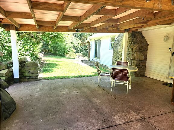 4th image of 223 S Benbrook Rd