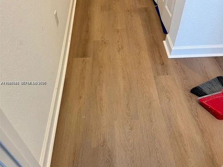 204 SE Woodbark St #204 — Photo 10