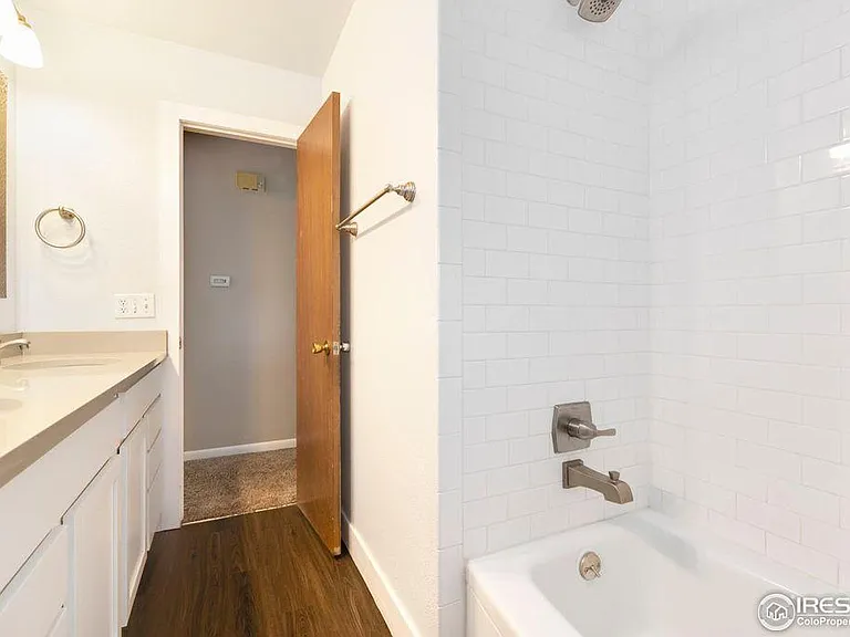 1241 S Bryan Ave — Photo 16