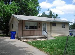 1718 Bel Air Dr, Junction City, KS 66441