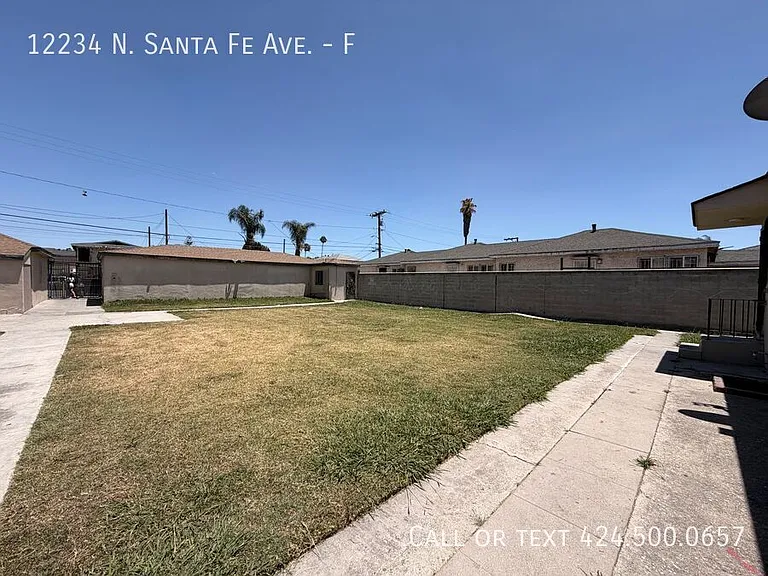 12234 N Santa Fe Ave #F — Photo 15