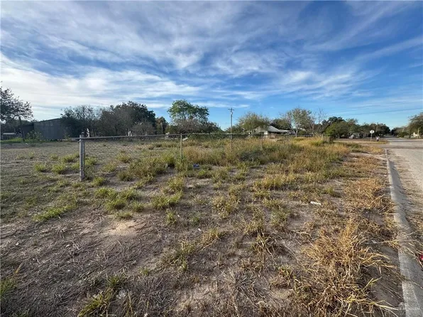 1 S Gardner St, Falfurrias, TX 78355