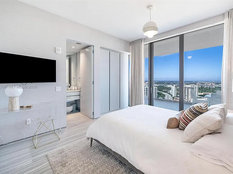 18975 E Collins Ave #3802 — Photo 46