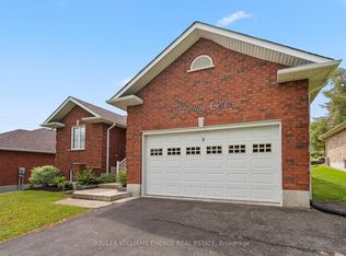 5 Fortye Gate, Peterborough, ON K9K 2E7