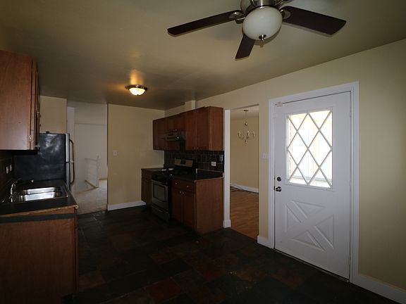 3rd image of 17705 Dogwood Ln