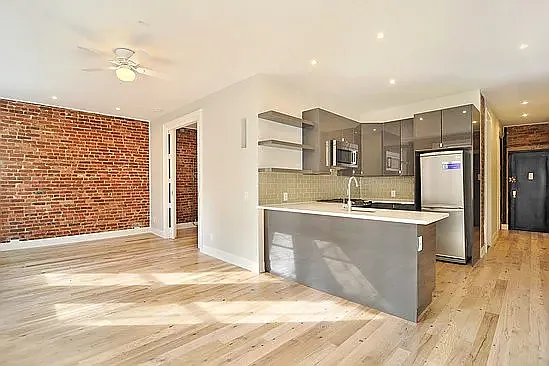 125 East 4th Street — Photo 3