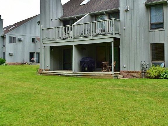 4th image of 5736 Hilltop Way #16