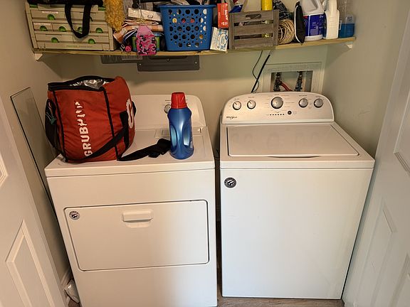 5th image of 3810 Symi Cir APT 1-20