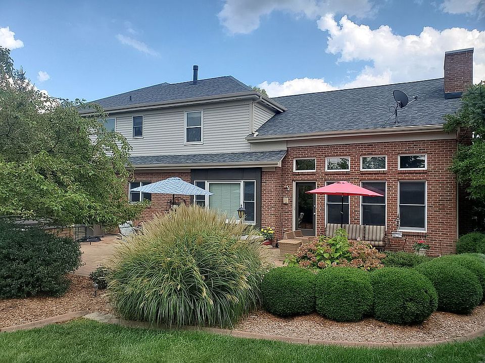 2nd image of 583 Braddock Ct
