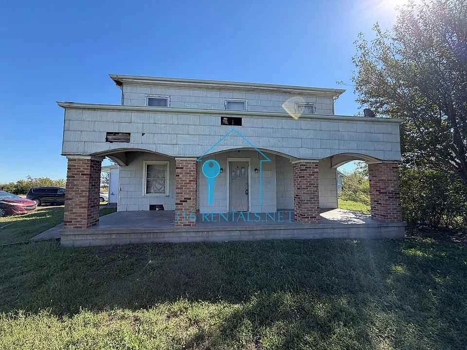 1101 E Hoch
