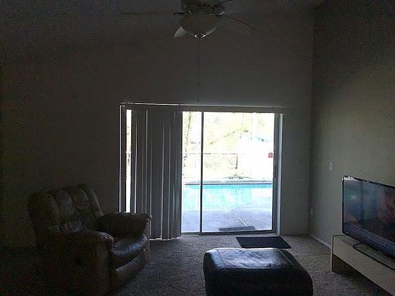 4th image of 4728 Windwood Dr