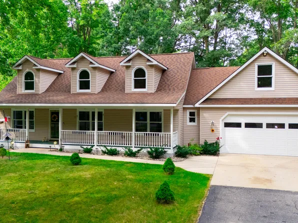 204 Great Oak Dr, Roscommon, MI 48653