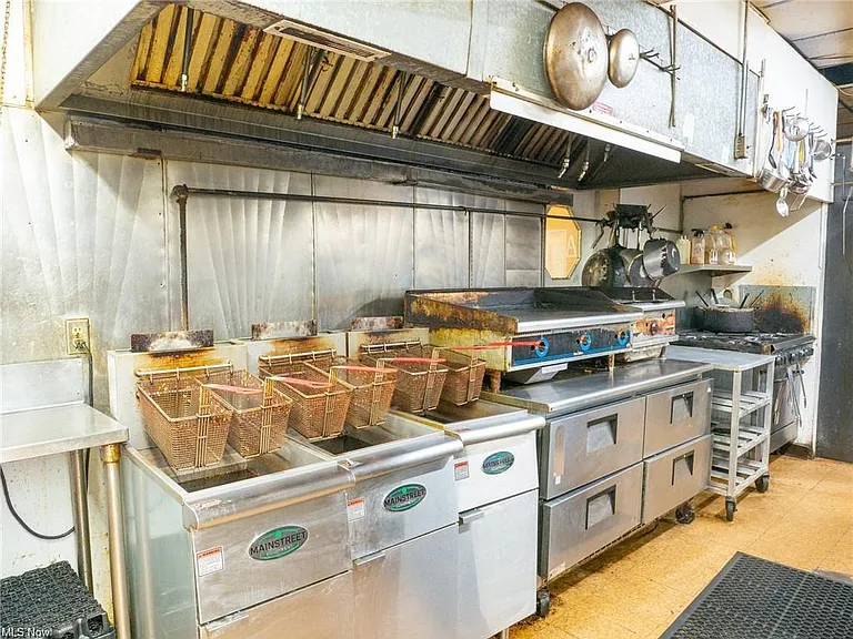 880 Youngstown Poland Rd #1 — Photo 16