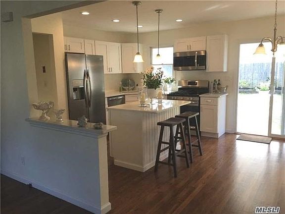 4th image of 16 Jane Dr
