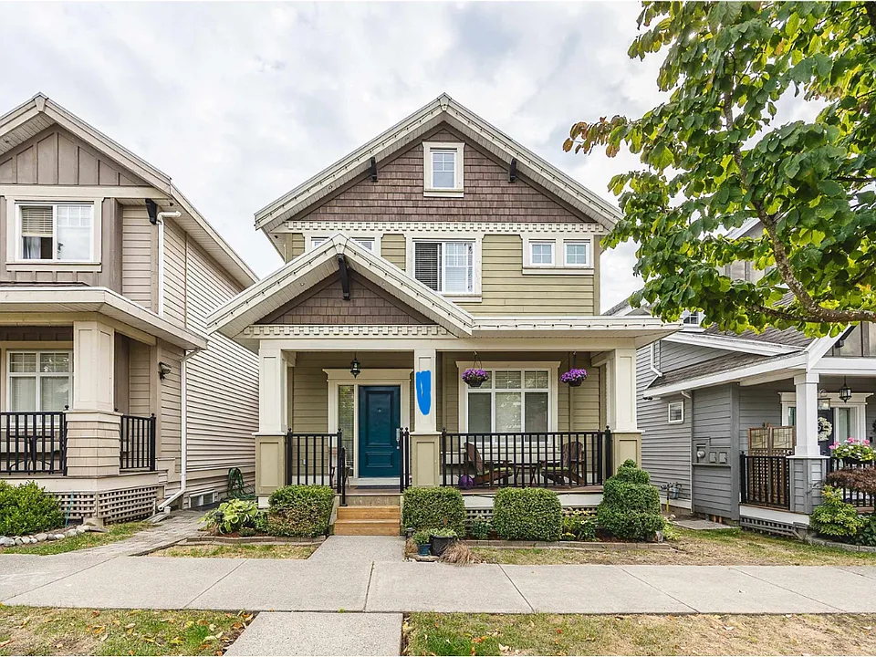 6860 195a St #8