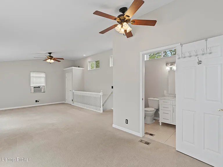 3810 Norbourne Blvd — Photo 21