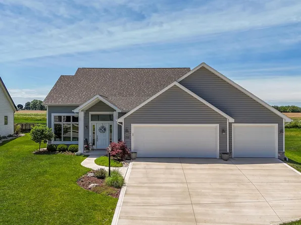 722 Waxwing Ct, Roanoke, IN 46783