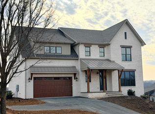 2240 Peakland Way, Christiansburg, VA 24073