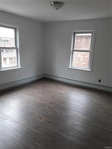 1st image of 2720 Yates Ave