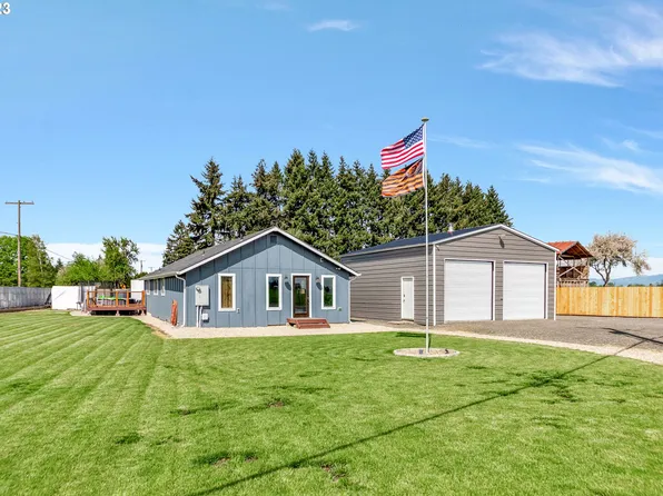 95339 Ayres Ln, Junction City, OR 97448