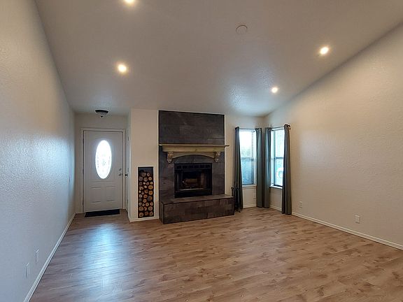 4th image of 3778 Jade Ct