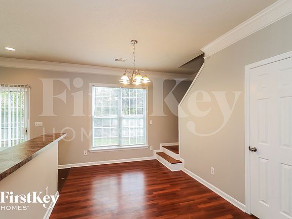 5th image of 1658 Heyford Cir NW