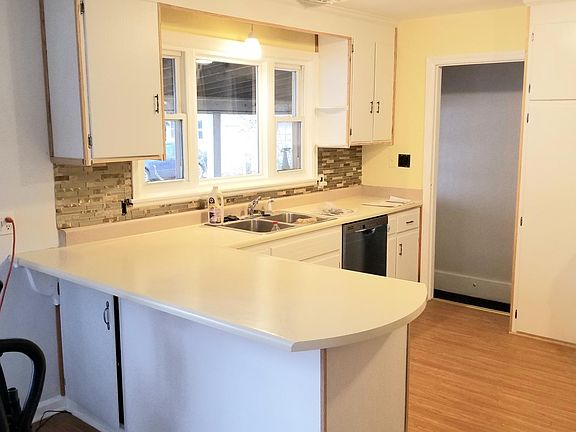 2nd image of 53 Revella St