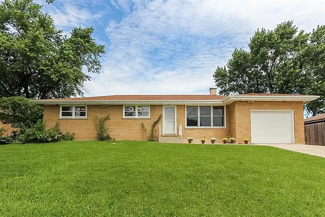 522 Orchard Ter photo 1