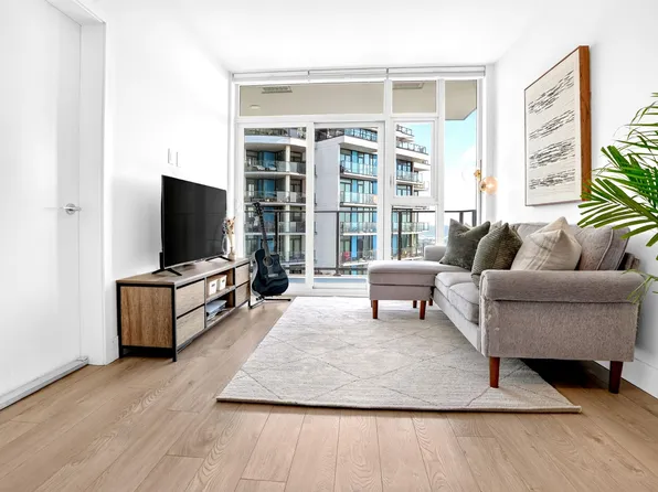 7358 Edmonds St #2906, Burnaby, BC V3N 0H1
