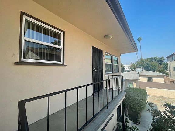 2nd image of 430 1/2 E Cypress Ave