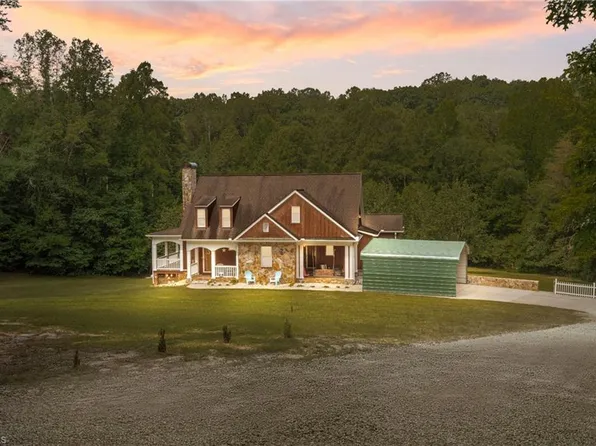 5752 Davis Rd, Walkertown, NC 27051