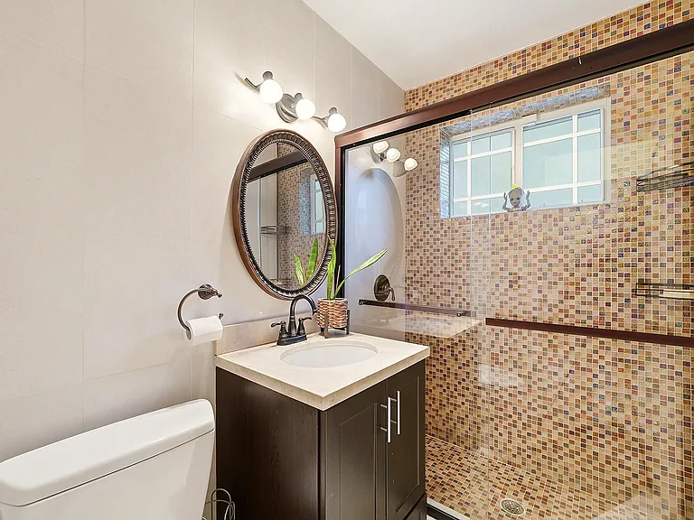 1208 N 31st Ave — Photo 21