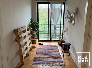 727 Lafayette Ave #2R, Brooklyn, NY 11221