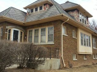 5230 W Meinecke Ave, Milwaukee, WI 53210