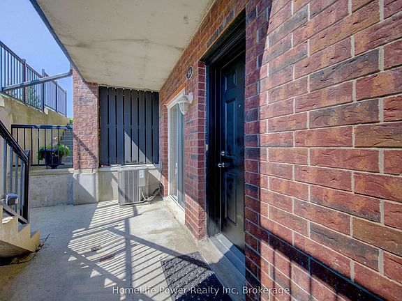 4th image of 45 Cedarhill Cres #5A