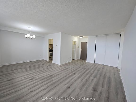 5th image of 3390 Weston Rd