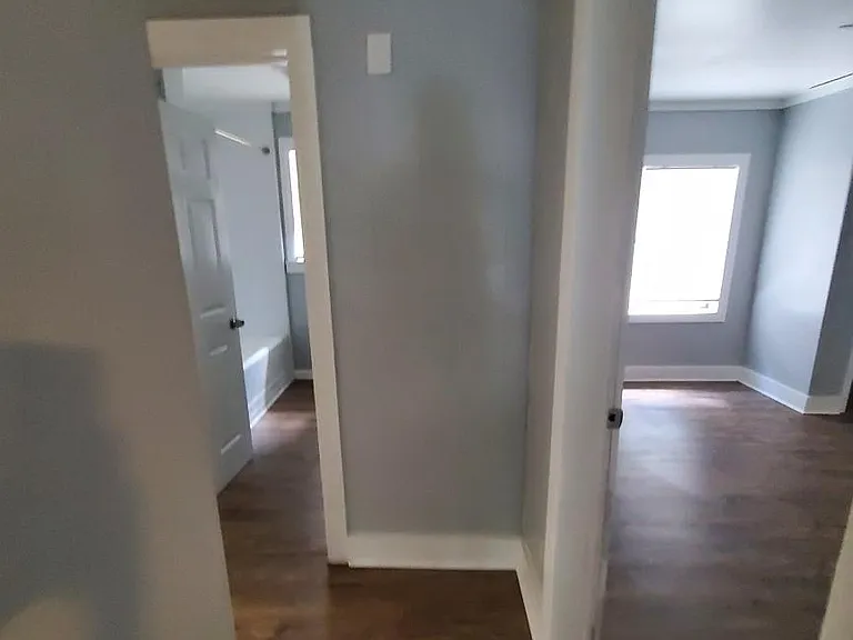 1909 Cowan Ave — Photo 5