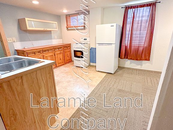 4th image of 612 E Bradley St #2