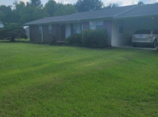 814 Maple St, Chipley, FL 32428