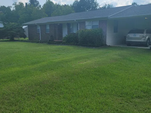 814 Maple St, Chipley, FL 32428
