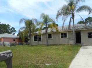 171 Crosspoint St SE, Palm Bay, FL 32909